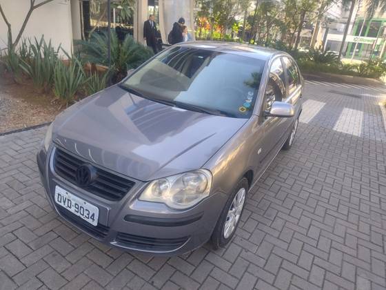 VOLKSWAGEN POLO SEDAN 1.6 MI COMFORTLINE 8V FLEX 4P MANUAL VOLKSWAGEN POLO SEDAN 1.6 MI COMFORTLINE 8V FLEX 4P MANUAL